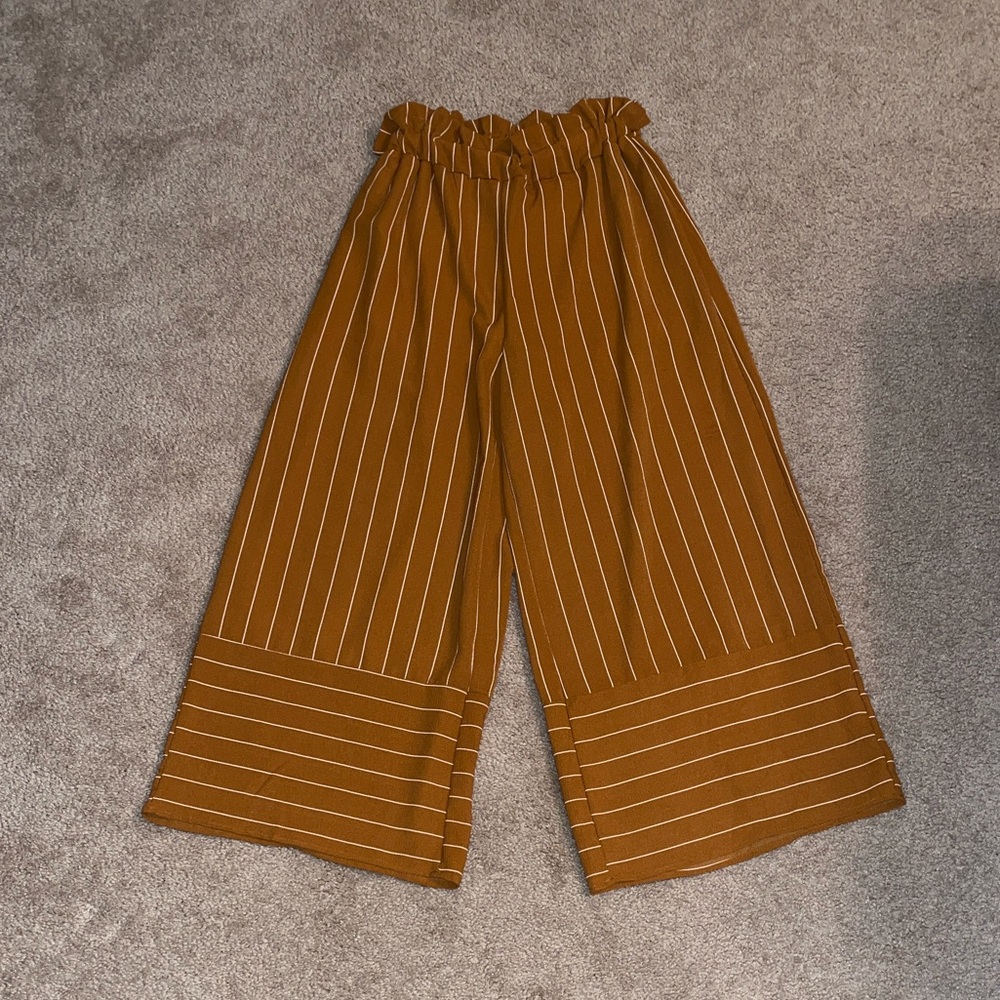 Charlotte Russe Gold Striped Pants